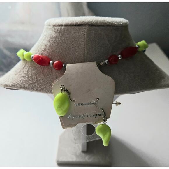 Retro Red, Yellow, Blue, and Yellow Plastic Beaded Necklace and Green Earrings - Picture 9 of 10